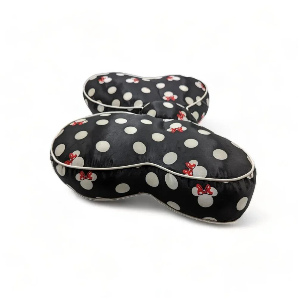 Disney Parks Minnie Mouse Throw Bow Pillow Black Polka Dots and Minnie Mouse